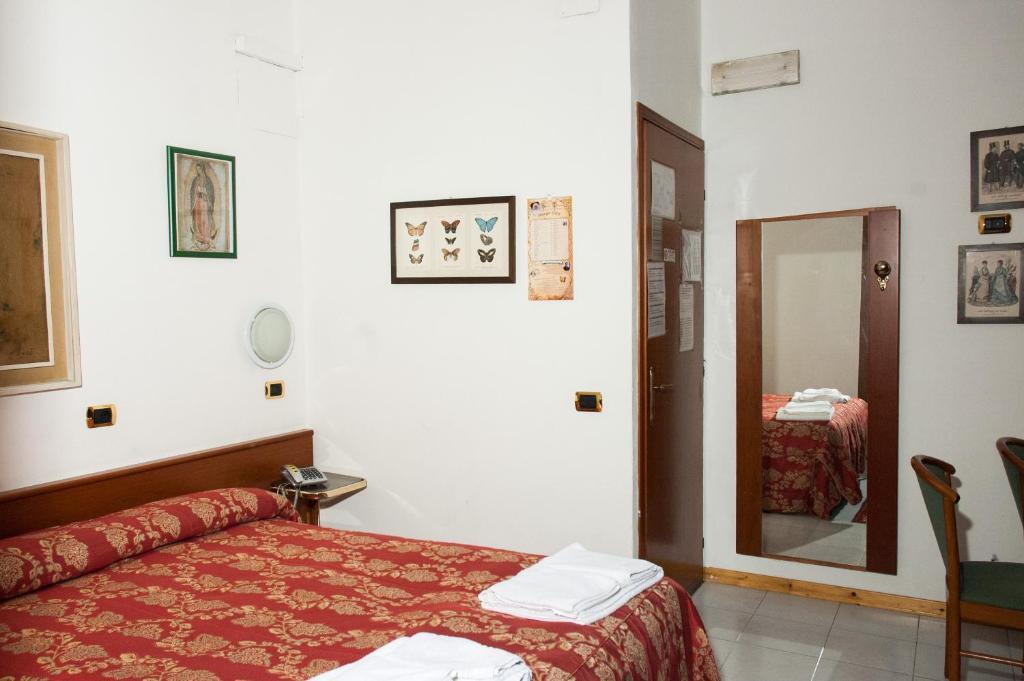 Vip Hotel Piacenza Eksteriør bilde
