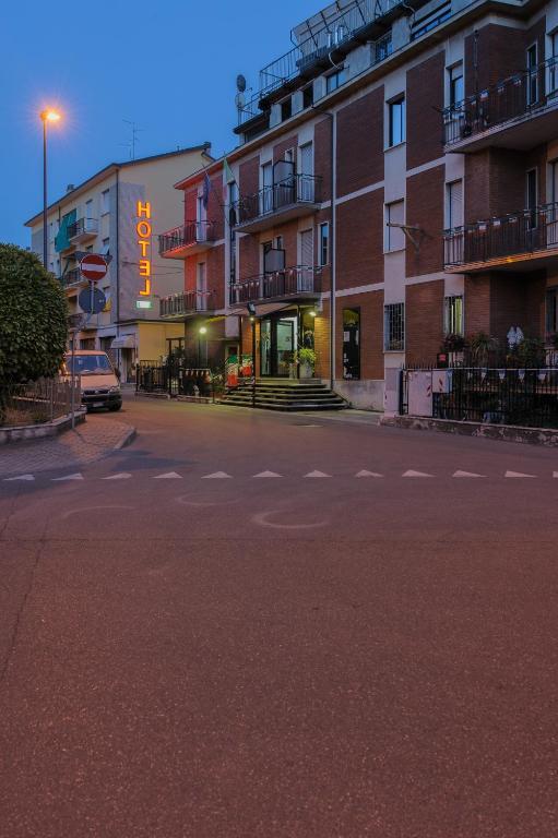 Vip Hotel Piacenza Eksteriør bilde